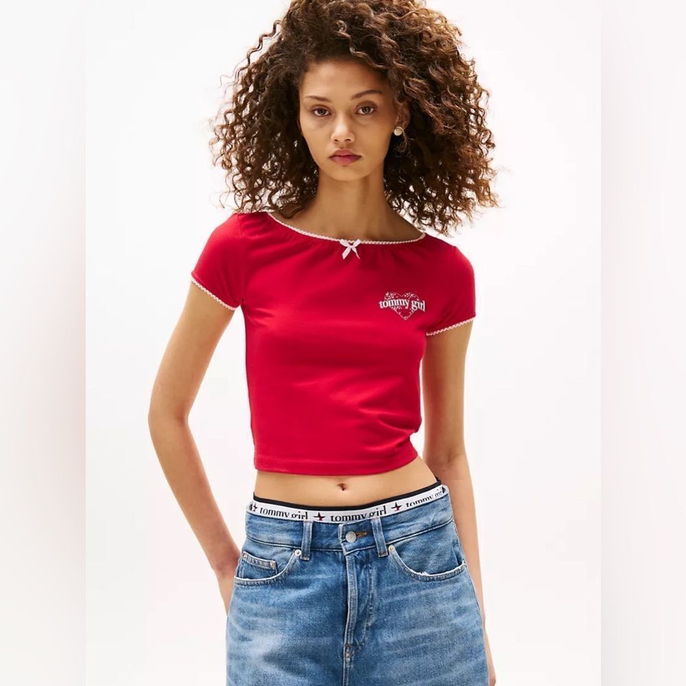 NWT Tommy Hilfiger Tommy Girl Heart Logo Shrunken T-Shirt